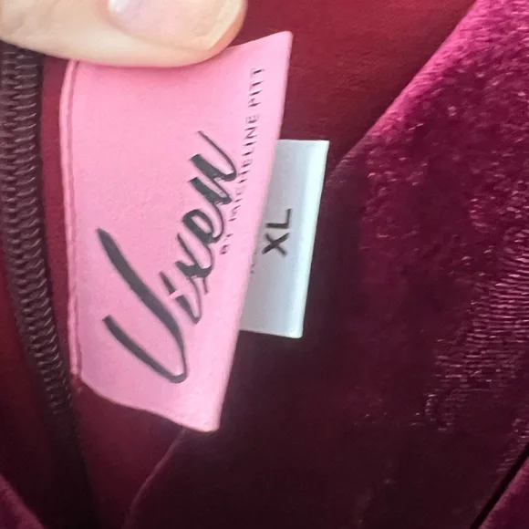 Vixen by Micheline Pitt Burgundy Velvet Off-Shoulder Sheath Dress - Picture 3 of 3